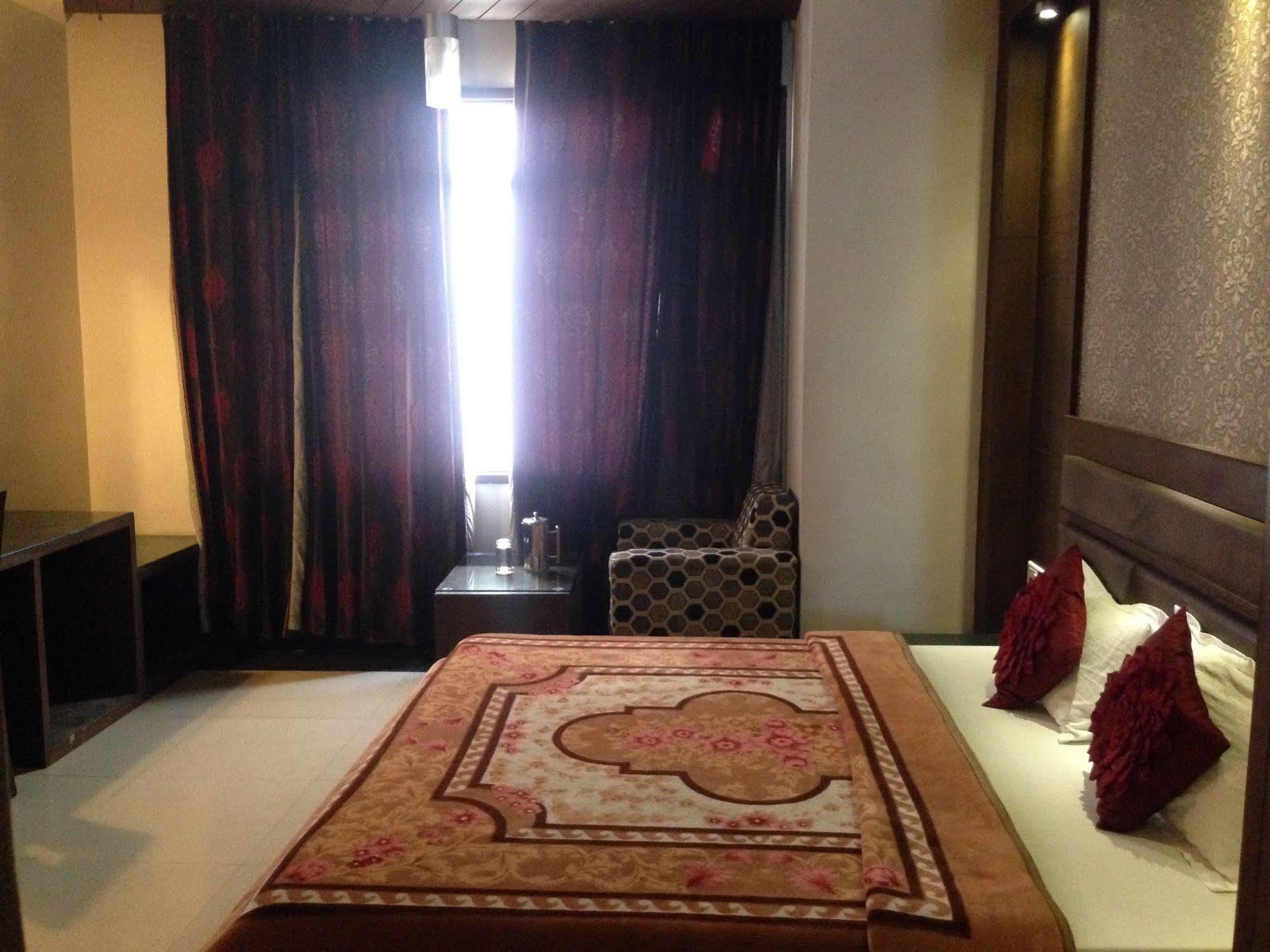 Namaskar Residency Hotel Amritsar Luaran gambar